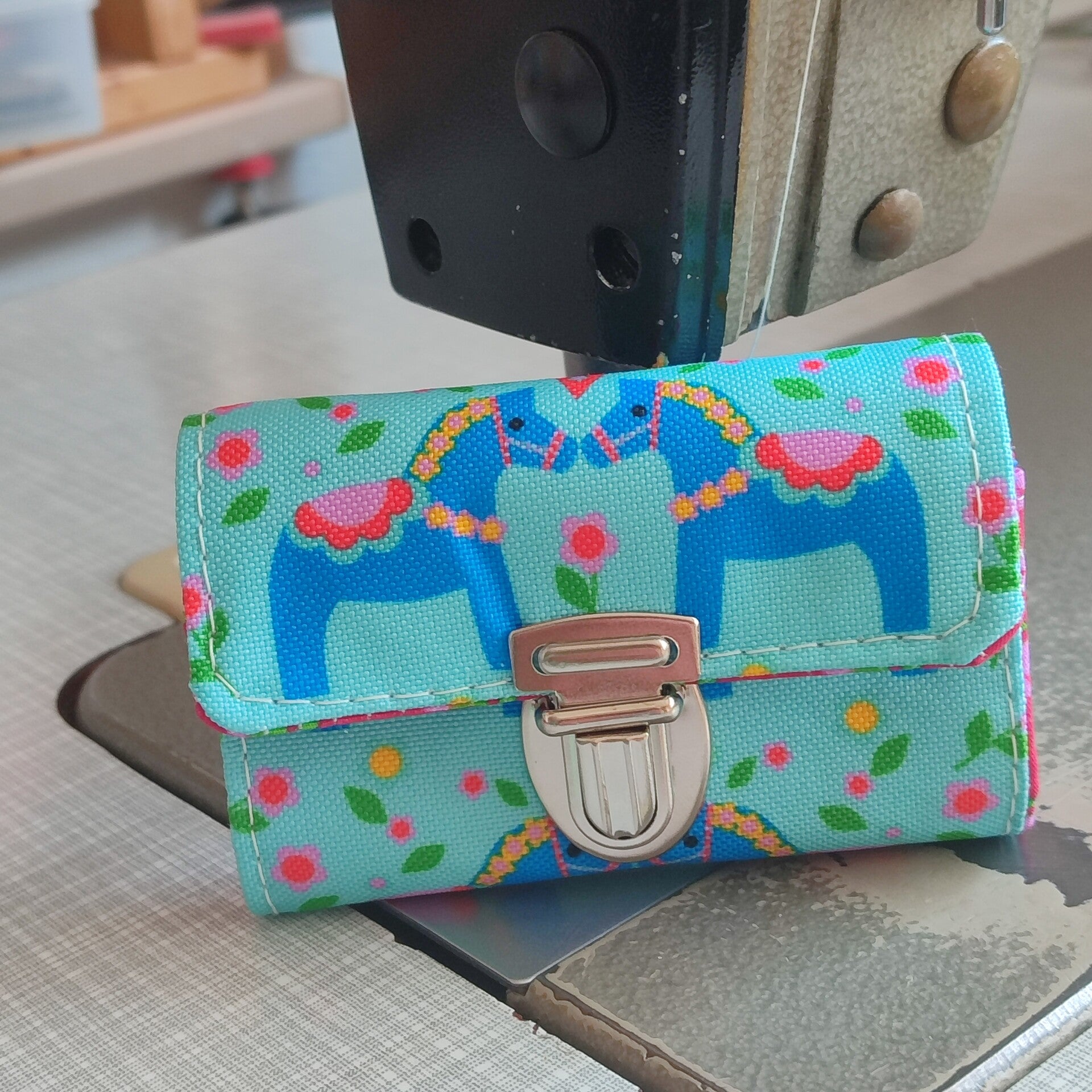 Mini-Geldbörse Pony blau