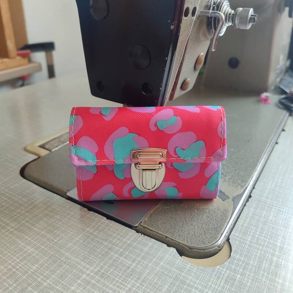 Mini Geldbörse Leo pink