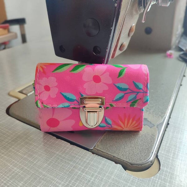Mini Geldbörse geblümt pink