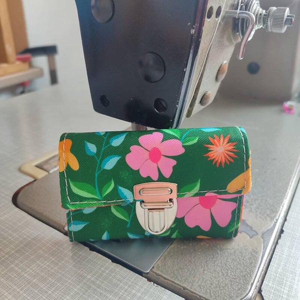 Mini Geldbörse geblümt grün