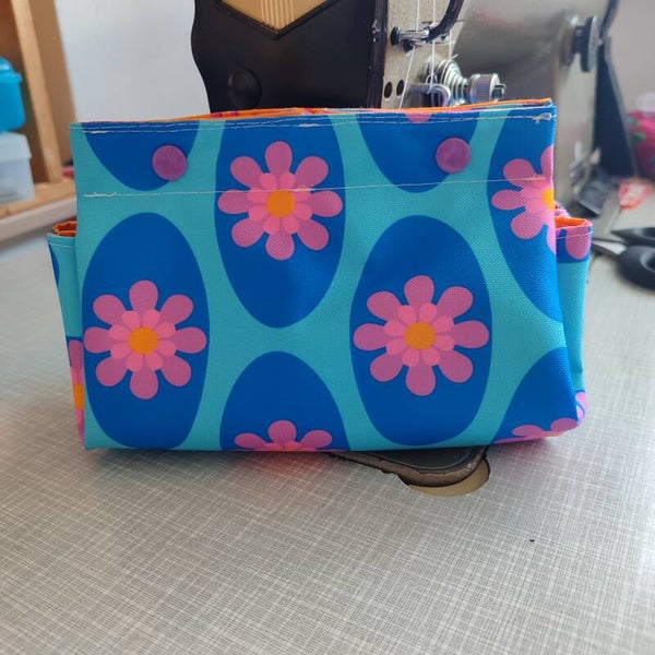 Duo-Täschchen Retro-Tapete blau
