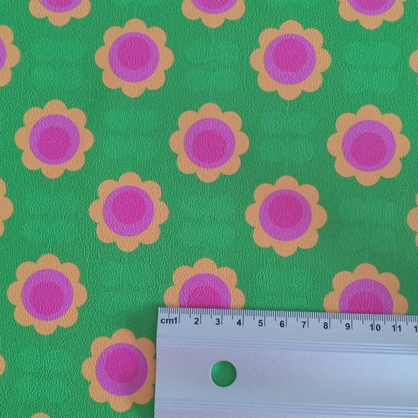 Kunstleder Stück Retroflower grün
