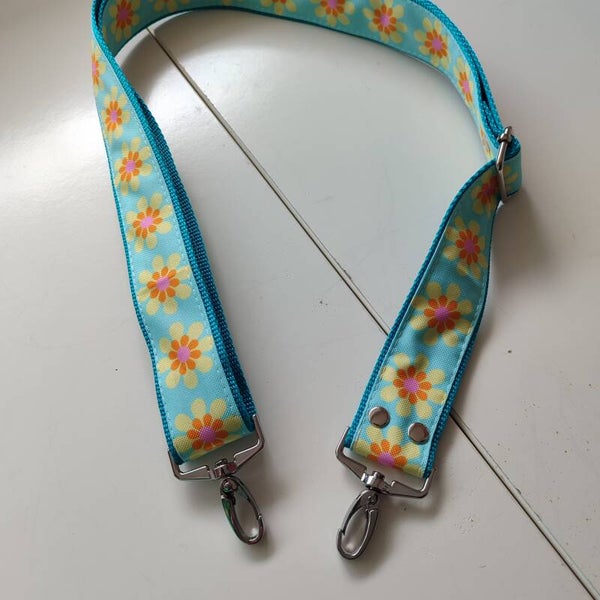 Taschenriemen Blume Pastell blau (TR007)