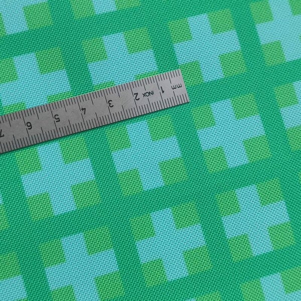 Outdoorstoff grün kariert 100% Polyester 15,80/m (138)