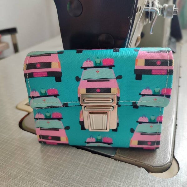 Kleine Geldbörse Bulli rosa blau (G023)