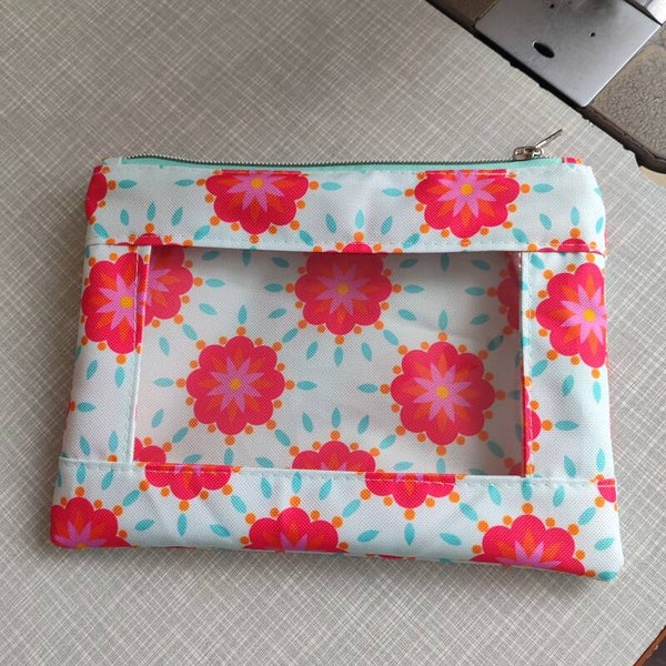 Fenstertasche Shiny weiß (K048)