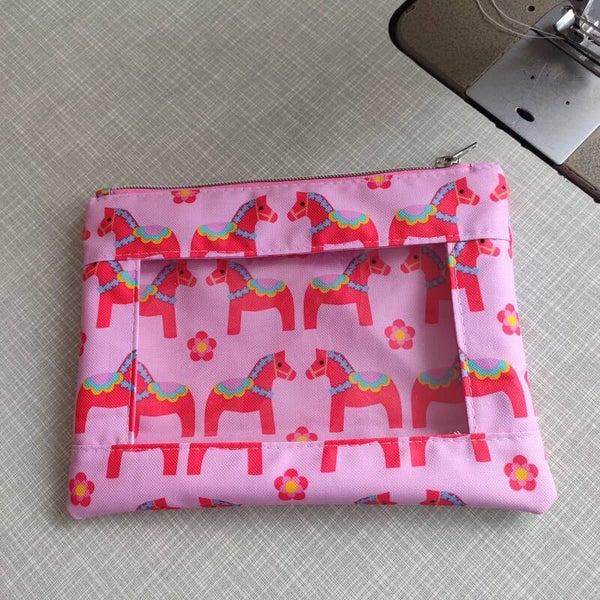 Fenstertasche Pony rosa (K053)
