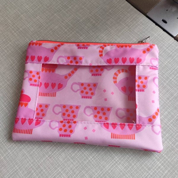 Fenstertasche Teekanne rosa  (K040)