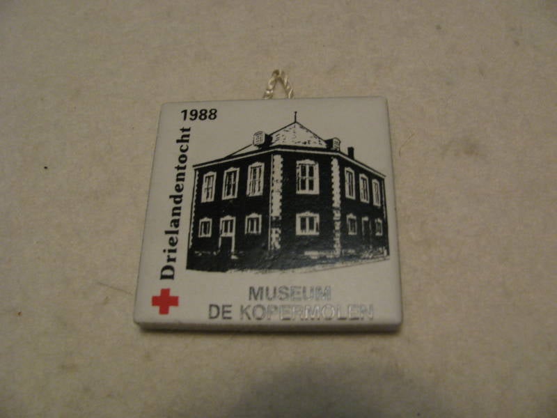 1988drielandentochtkleintegeltje.jpg