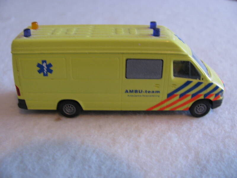 busch-ambu-team-mercedes-standard.jpg