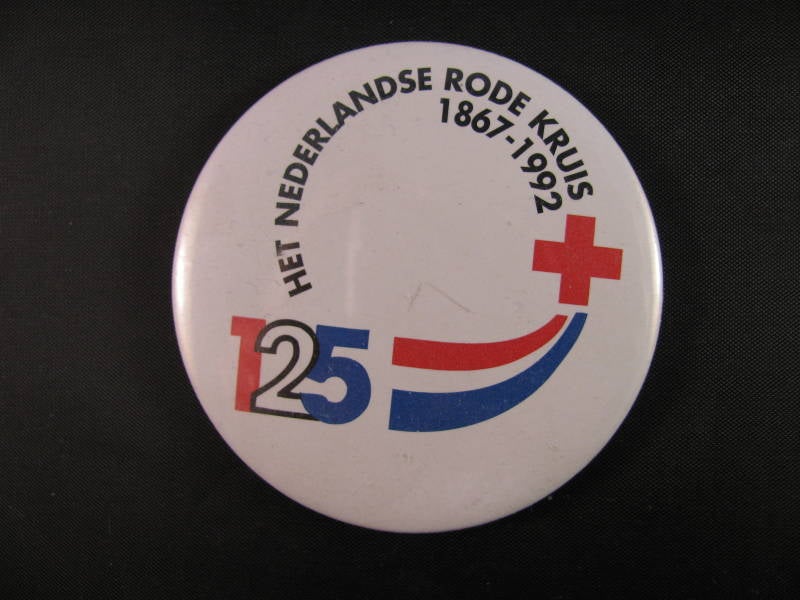 button125jaarrodekruis2.jpg