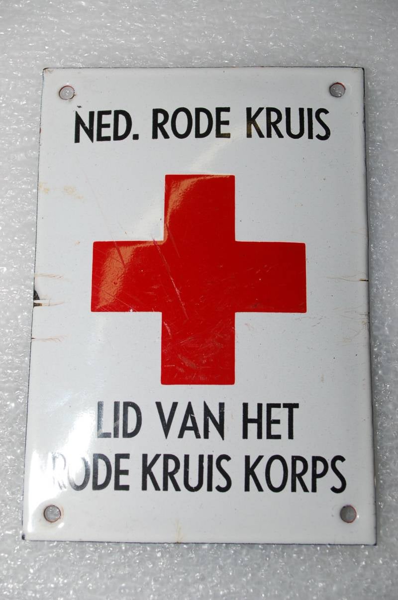 deurschildjenedrodekruislidvanhetrodekruiskorps-1.jpg