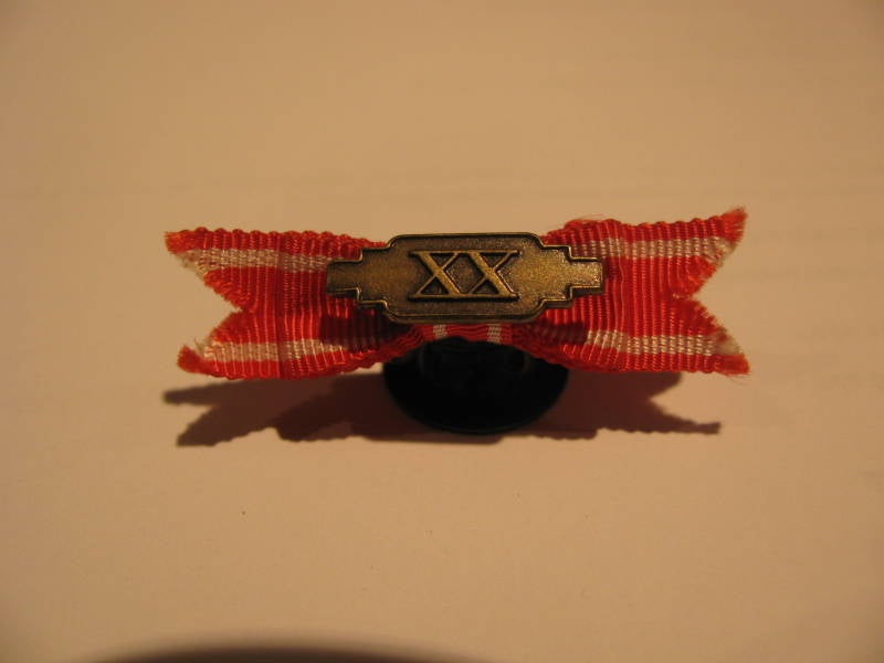 knoopsgatmet20brons.jpg