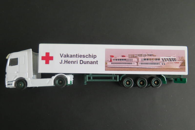 vrachtwagenvakantieschipjhenrydunantjpg.jpg