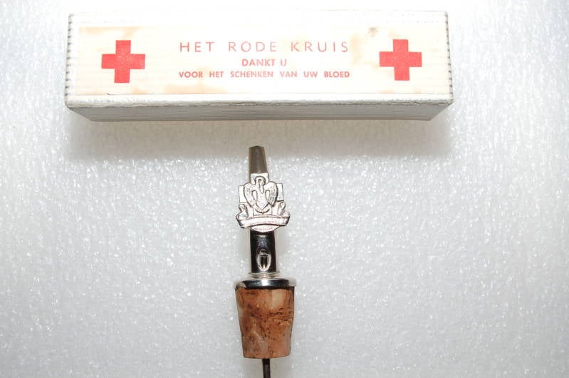 wijnschenkerbloedbankdoosje.jpg
