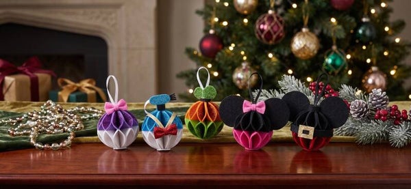 5 Christmas Baubles
