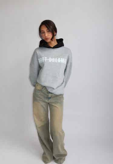 AW25 – PRIORITY COURT DREAMS HOODIE – MELANGE GRAY