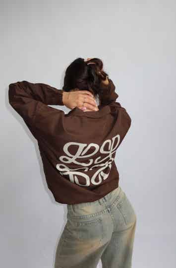 AW25 – PRIORITY MONOGRAM WINDJACKET – BROWN