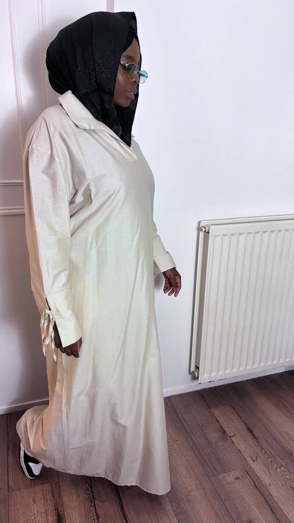 Robe à lacet