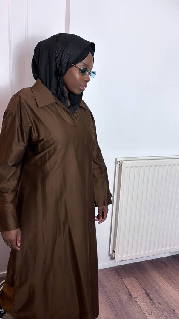 Robe à lacet