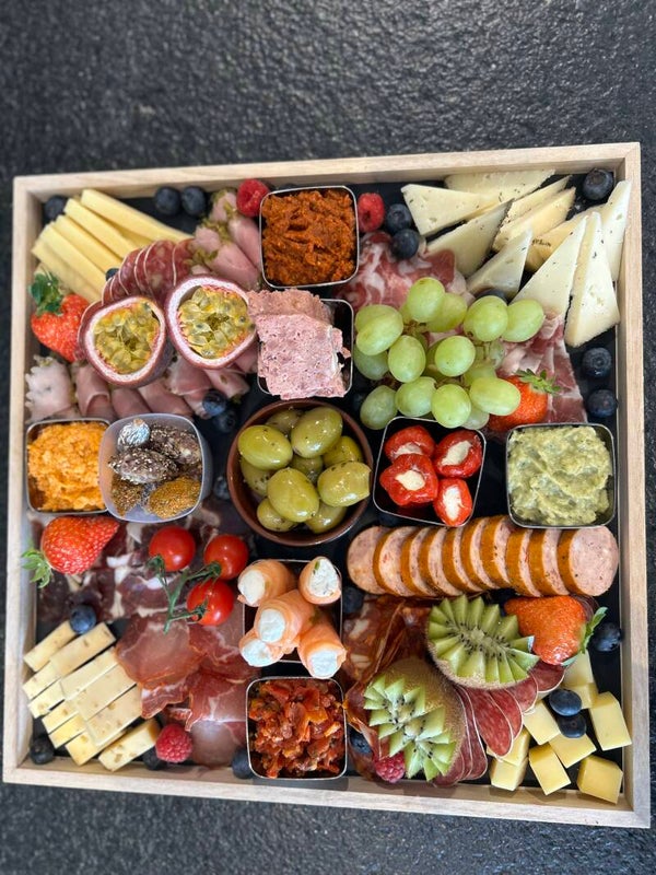 TAPAS LUXE SCHOTEL Apero plank