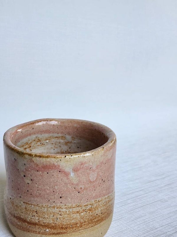 Petite tasse à espresso artisanale en grès