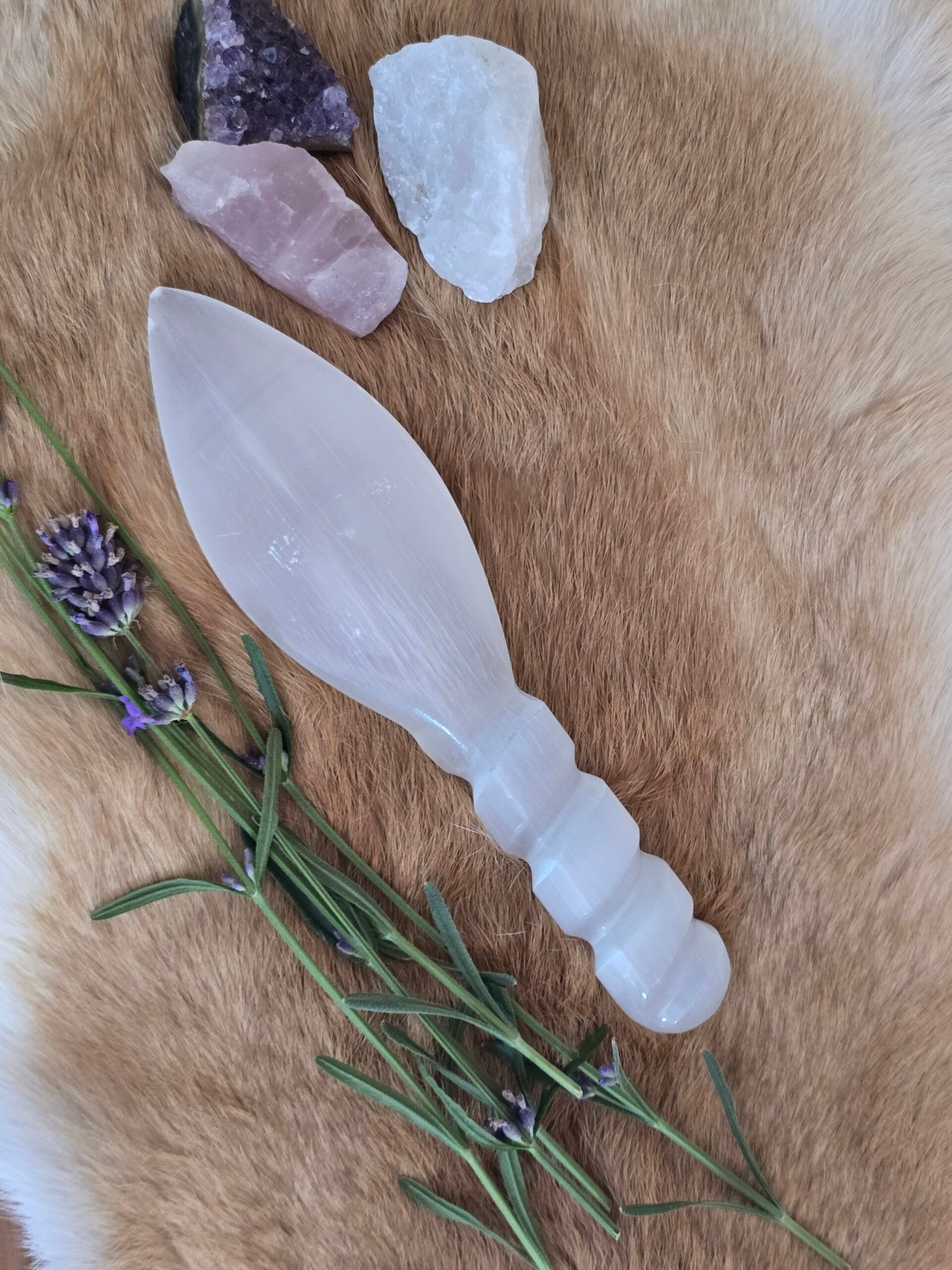 Athame Seleniet