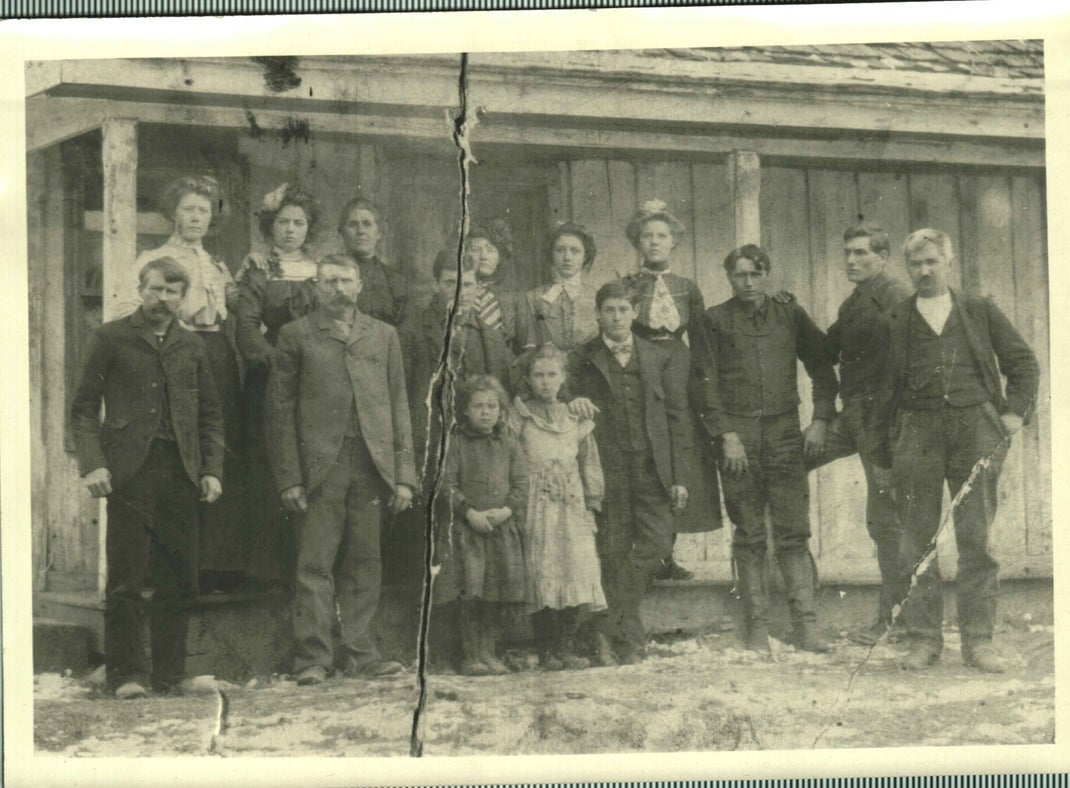 Top: Mary O'Dell, Lena Odell Jones, Nanny O'Dell, Mamie O'Dell Jones (married Plenie Wexler) Minnie O'Dell, Dan O'Dell, Bill Nelson, Charles P. Jones, BOTTOM: William O'Dell, Samel O'Dell, Jim Hutton, Irene & Ona & John O'Dell. Picture Falls Branch, Tn.