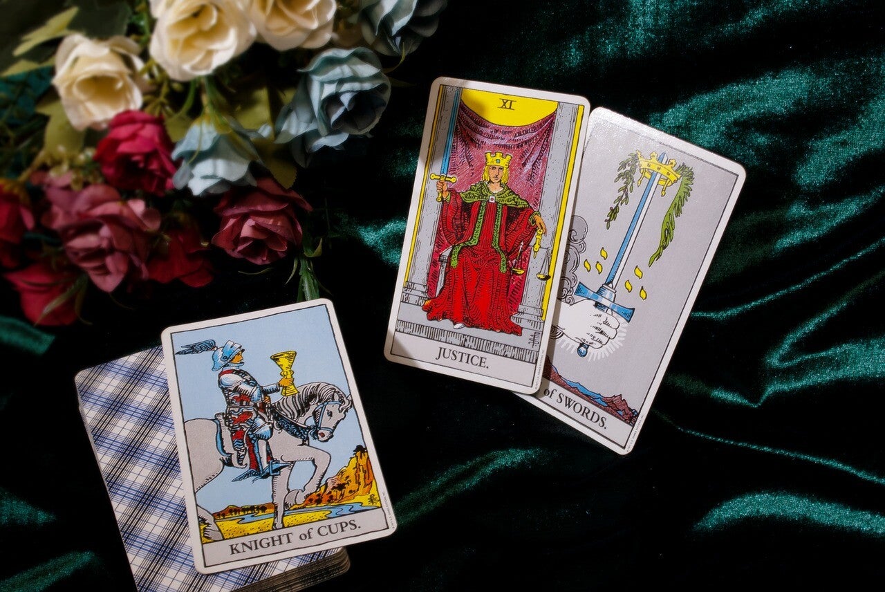 Kartenlegung bei liebeszabuer-ritual.com