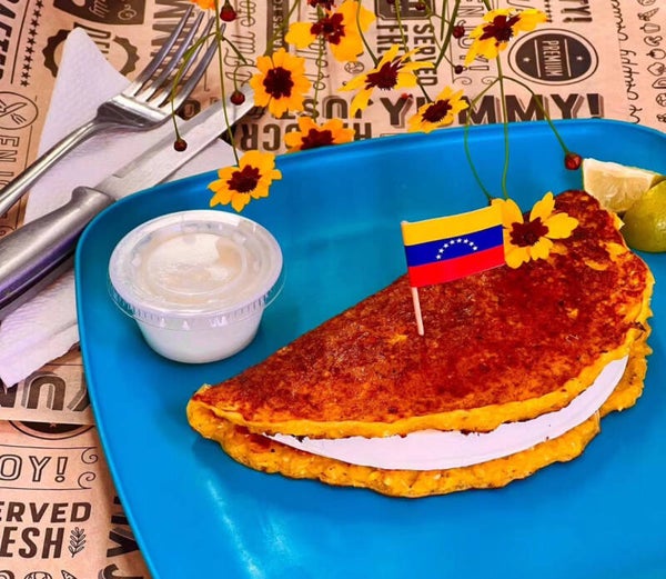 Cachapa con queso y nata