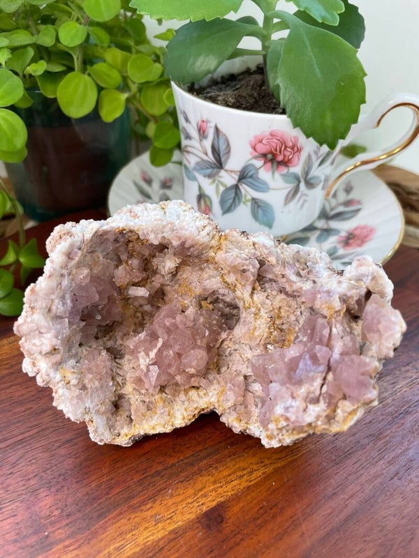 Roze Amethist Geode - Nr 06