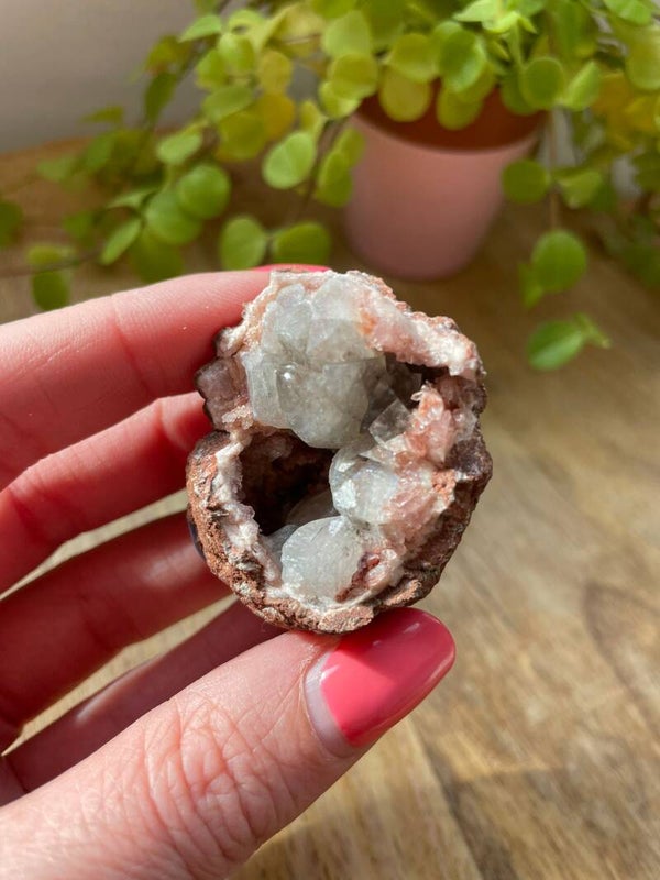 Roze Amethist Geode - Nr 03