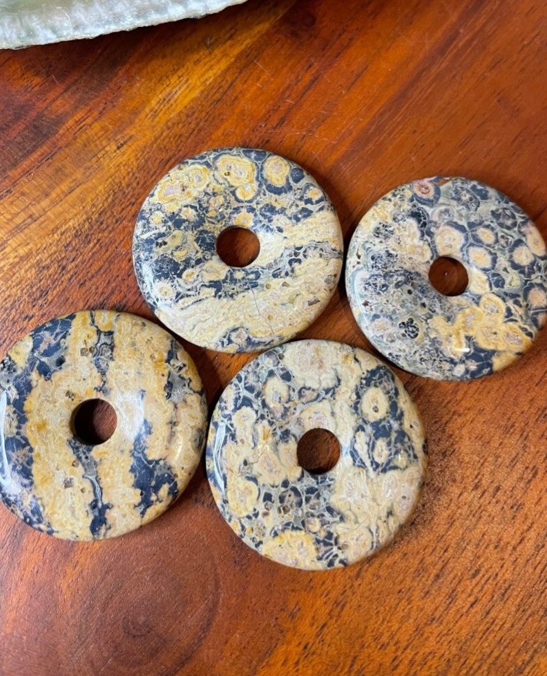 Luipaard Jaspis Donuthanger M