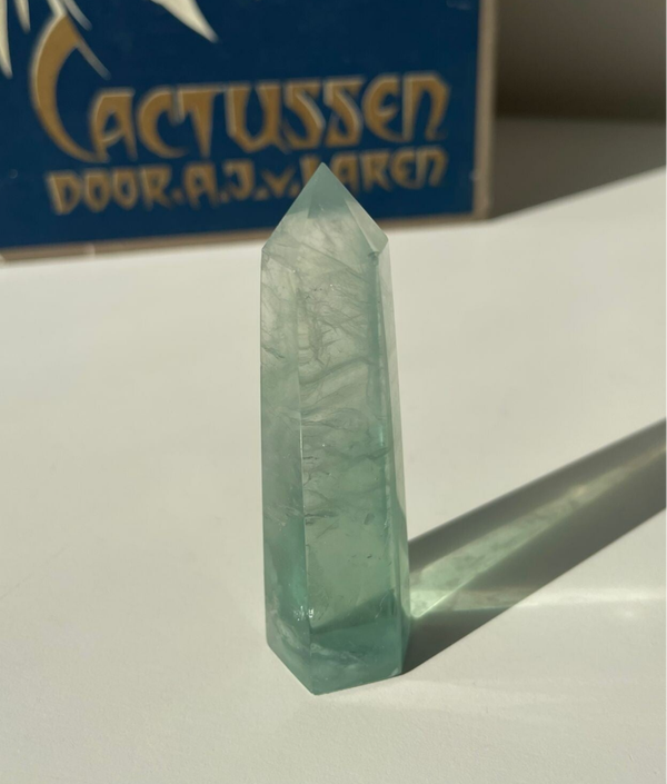 Groene Fluoriet Obelisk ( UV Reactief ) - Nr 02