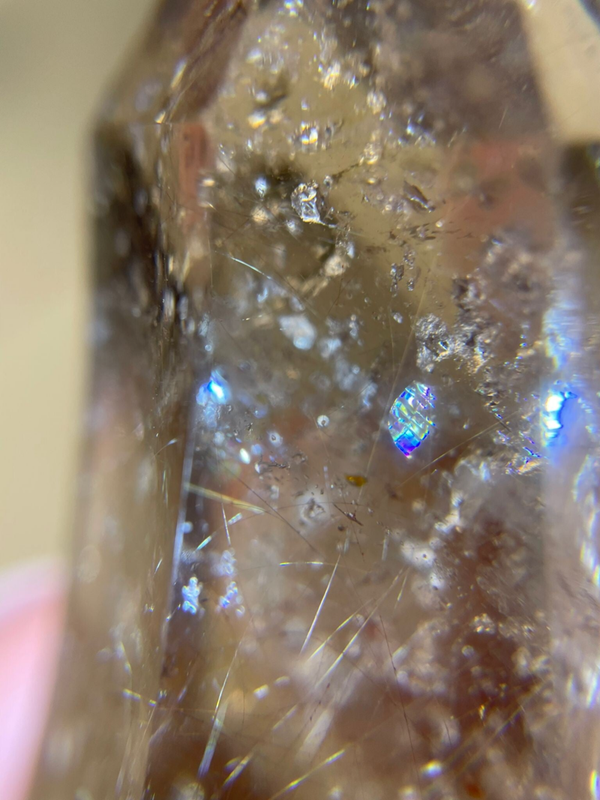 Rookkwarts Obelisk met rutiel - Nr 18