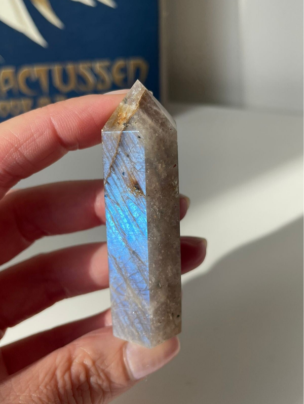 Maansteen Obelisk - Nr 05