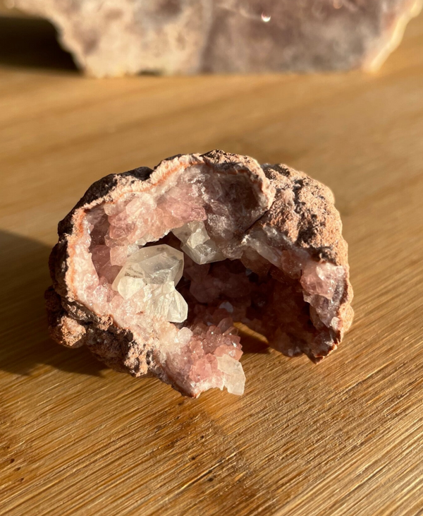 Roze Amethist Geode - Nr 11