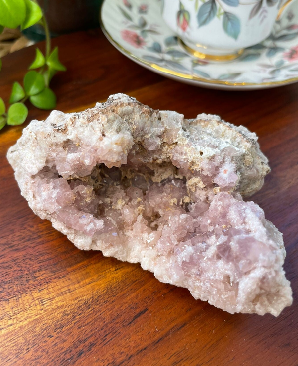 Roze Amethist Geode - Nr 01