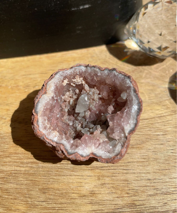 Roze Amethist Geode - Nr 08