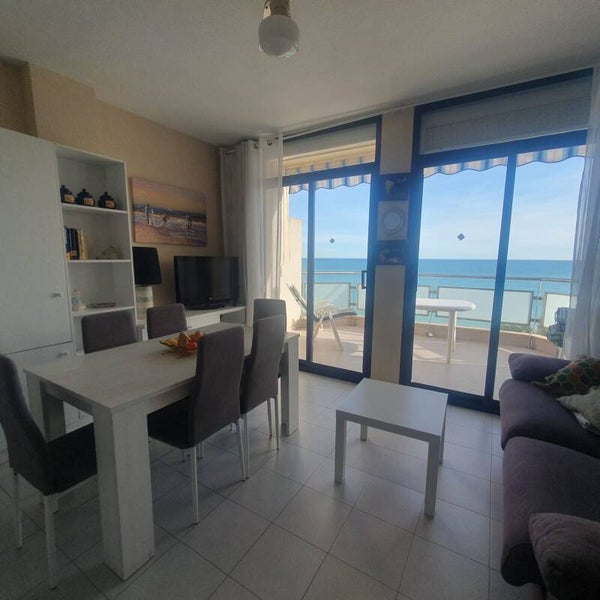APARTAMENTO EN PEÑISCOLA (PRIMERA LINEA)