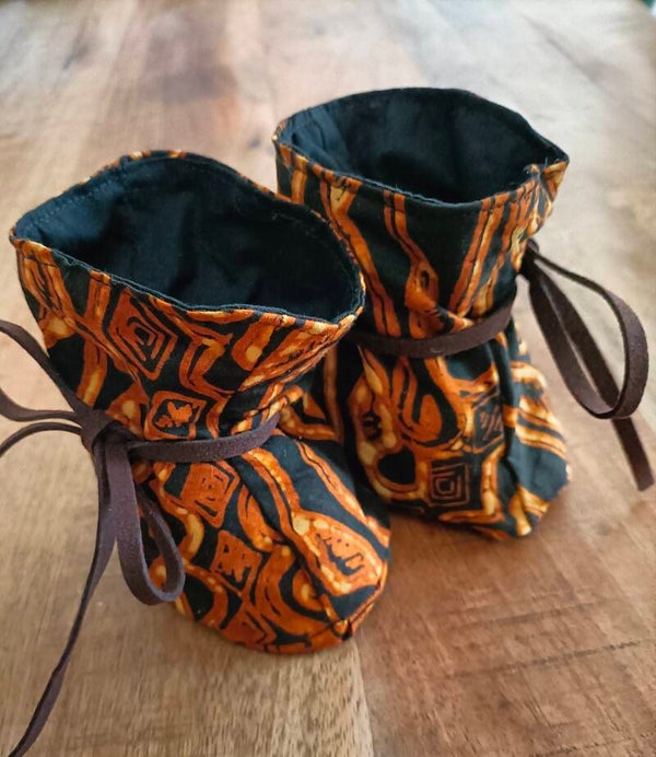 Batik babyslofjes 0-3 maanden