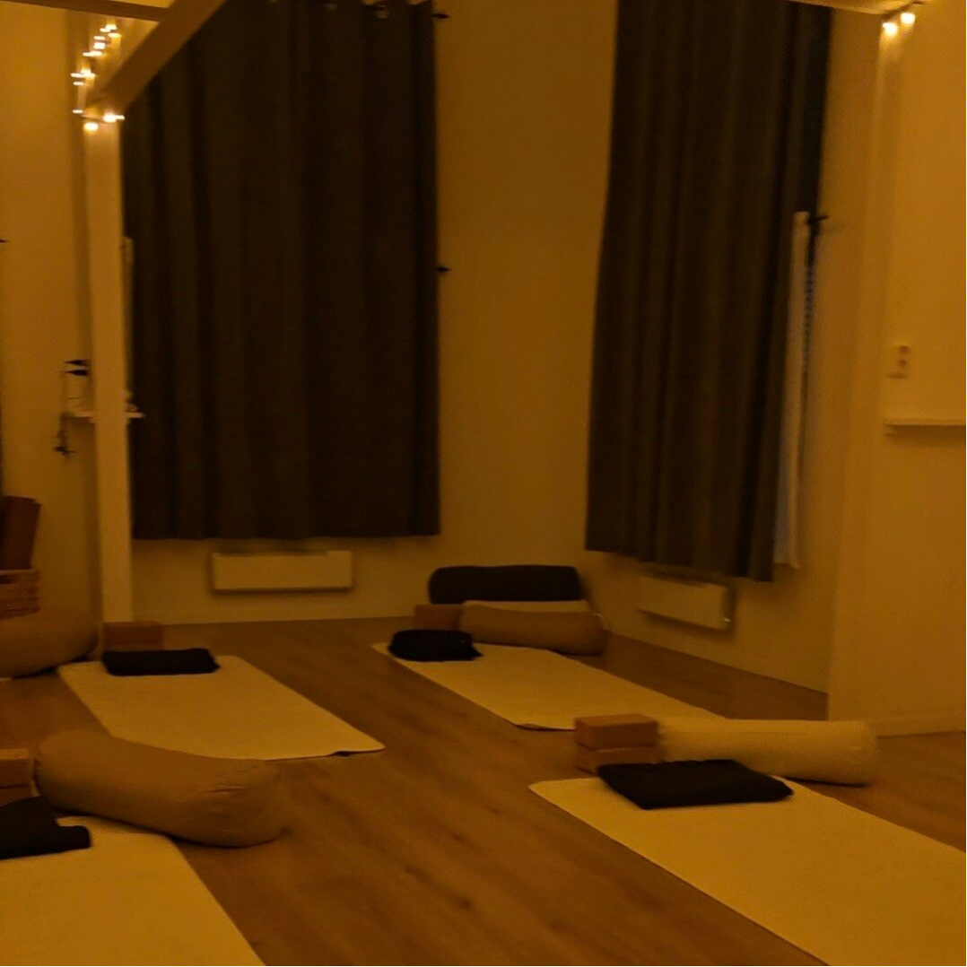 Återhämtande yoga (Valeo Onsdagar kl 18:00-19:00) 8 gånger