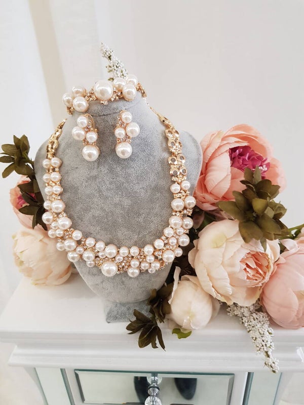 juwelen setje met parels 