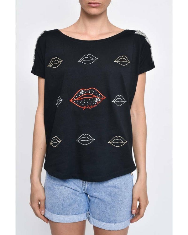 T-SHIRT WITH EMBROIDERY AND APPLICATIONS