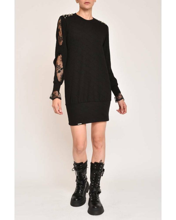 KNITTED DRESS WITH STUDS ON THE SHOULDERS