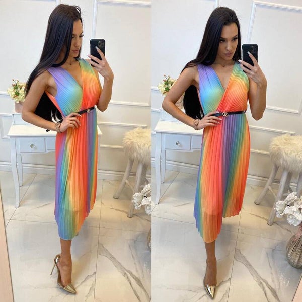 long pleated dress with belt