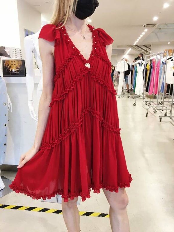 beautiful dress with ruffles,logo buttons