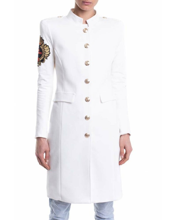 TRENCH COAT WITH AN EMBROIDERED PATCH ON THE SLEEVE