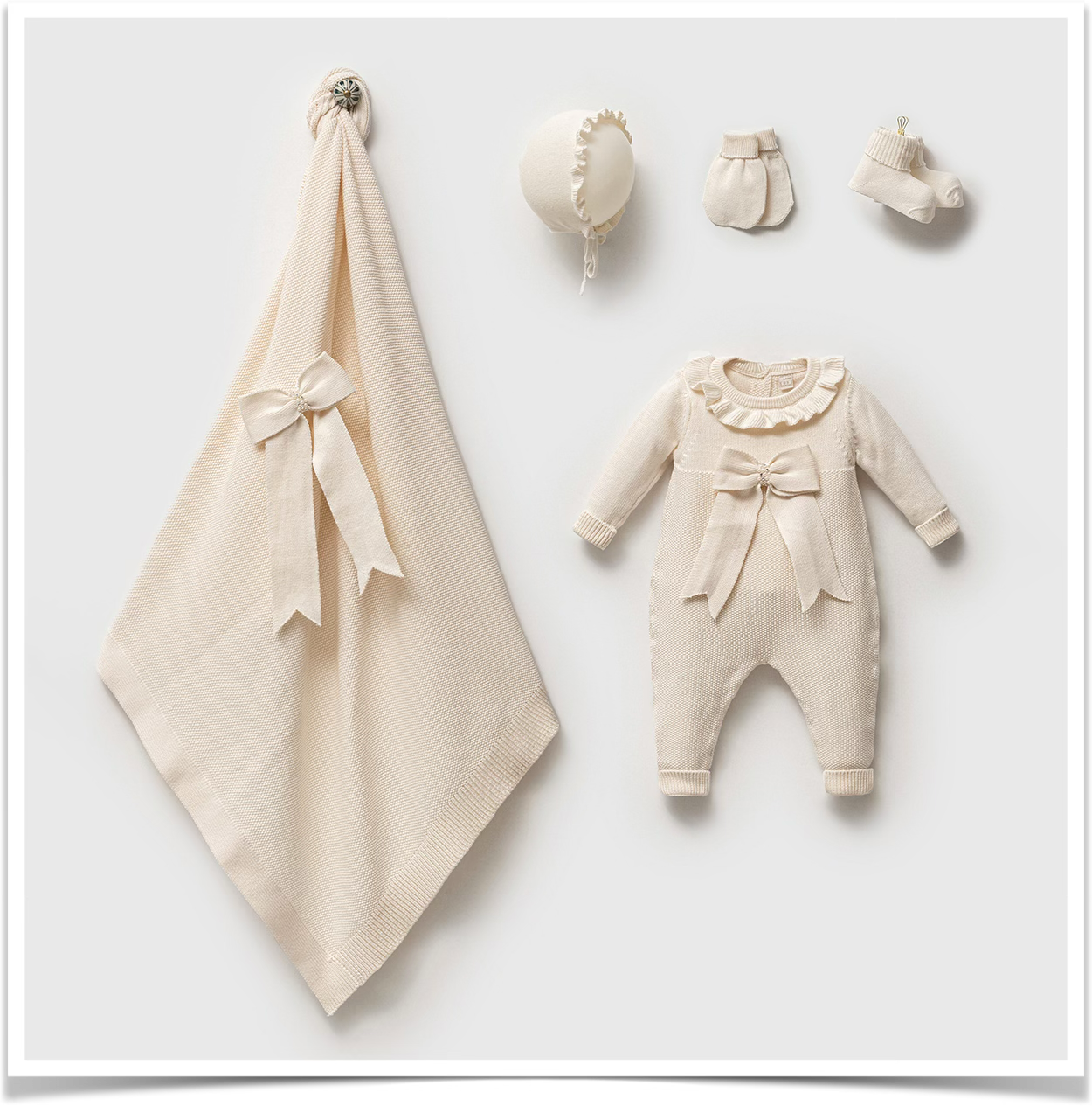 Strik set beige - 5 delig - 0-3 maanden