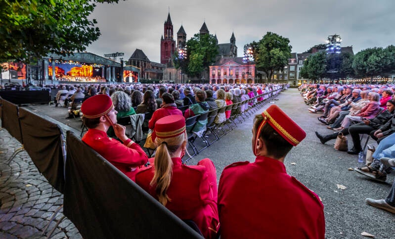 Andre Rieu speelt traditiegetrouw met zijn Johann Strauss Orkest op het Vrijthof van zijn geboortestad Maastricht.. 21-07-2022